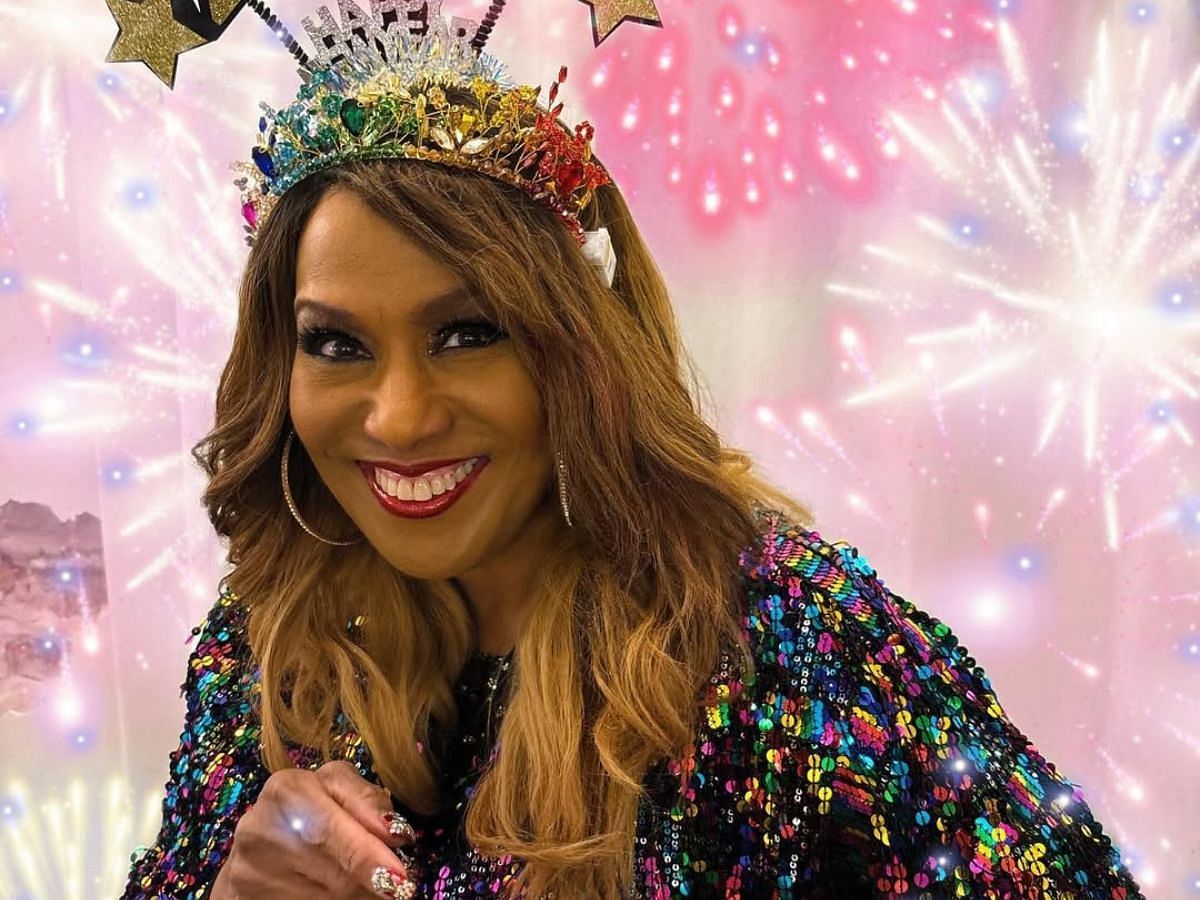 Jennifer Holliday (Image via Instagram/@jenniferhollidaydreamgirl)